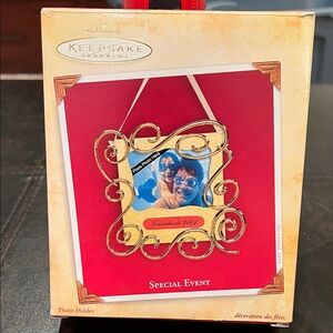 Hallmark Gold Keepsake Ornament Frame